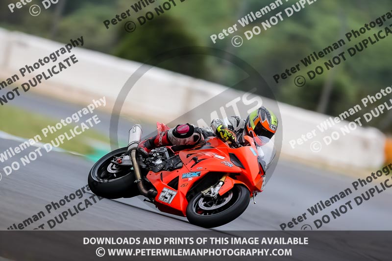 estoril;event digital images;motorbikes;no limits;peter wileman photography;portugal;trackday;trackday digital images